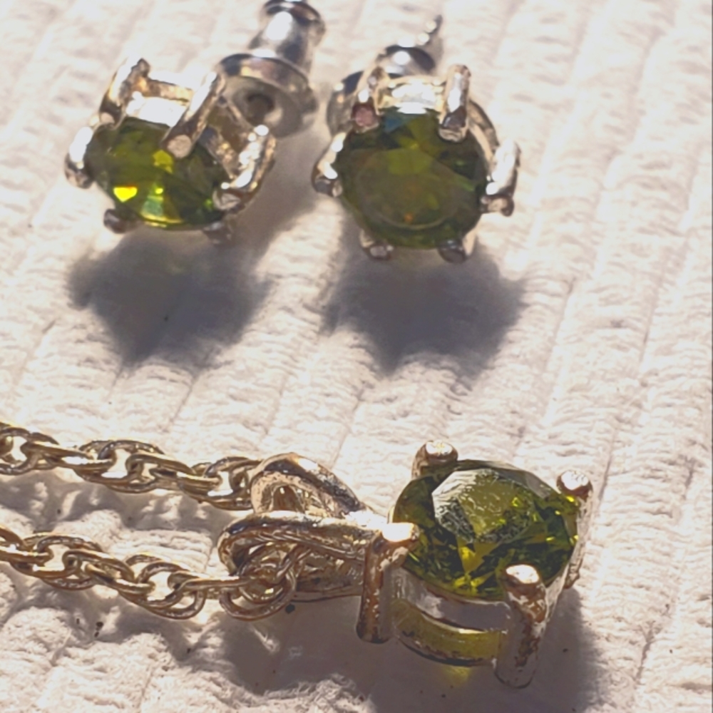 Green Stone Necklace and Stud Earrings